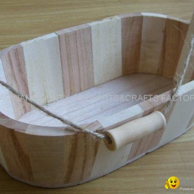 wooden bucketpicture1