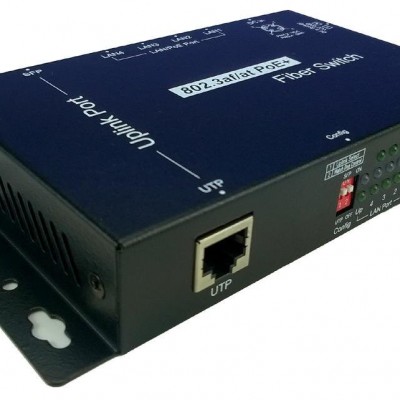 4 port PoE plus 1 Combo(UTP/Fiber) Gigabit Fiber Switchpicture1