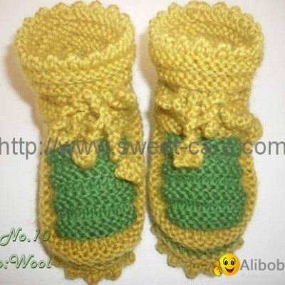 Fashion hand knit baby cotton lining shoes with comfortable design (Item No.10)picture1