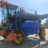 High clearance self propelled type boom sprayer 3WZ-2000