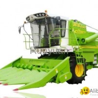 Self-propelled Corn Combine Harvester