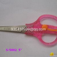 Stationary scissor