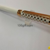 Escada Rose gold ball pen patterns