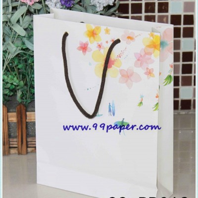 White kraft paper material shopping bagpicture1