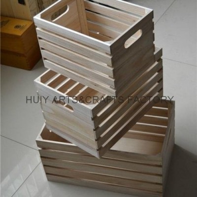 Set of 3 square wood fruit cratespicture1