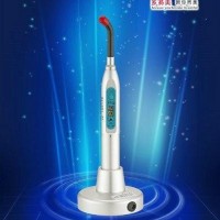 SKILED curing light with pedestal