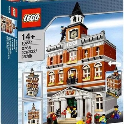 LEGO 10224 Town Hall Setpicture1