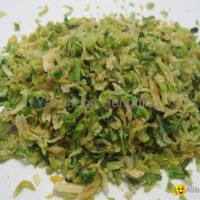 Dehydrated cabbage flakes