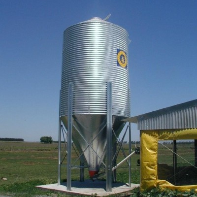 Small steel silo for animal feed storagepicture1