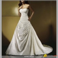 Simple style A-line wedding gown