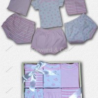 Babies' garments in gift-box