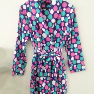 Colorful dot printed flannel wholesale bathrobepicture1