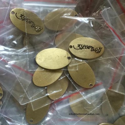 custom oval antique 3D Brass furniture badge metal tag for clothingpicture1