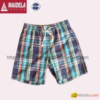 Sport shorts for men with yarn dyed fabric