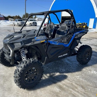 2023 Polaris Industries RZR XP 1000 Ultimate Onyx Blackpicture1