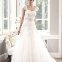 2014 Fashion Detachable A-line Lace Wedding Dress With Crystal