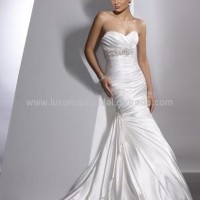 2011 New Fashion Wedding dress LW0001+Cheap price&High Quality