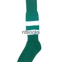 2014 novety design green custom knitted cotton long football socks