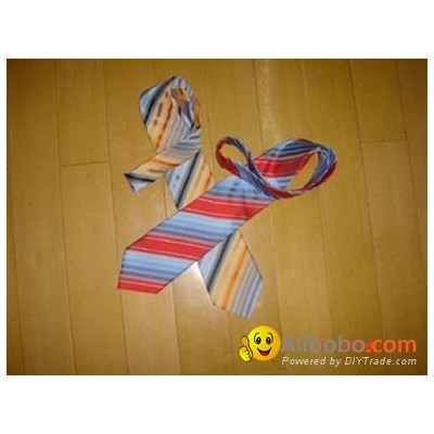 poly woven necktiepicture1